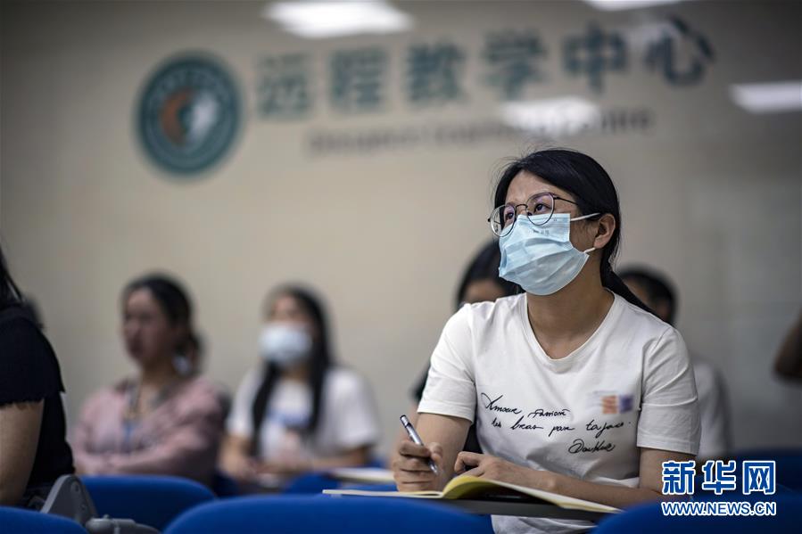 (新華全媒頭條·走向我們的小康生活·決戰(zhàn)決勝脫貧攻堅(jiān)·圖文互動(dòng))(7)決戰(zhàn)烏蒙——中國消除千年貧困的一個(gè)縮影