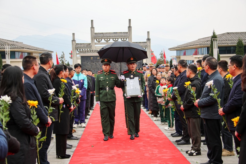 1770691877984693.jpg 33.JPG