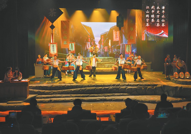 1705627100718846.jpg 非遺一臺戲《客夢千年》演出.jpg