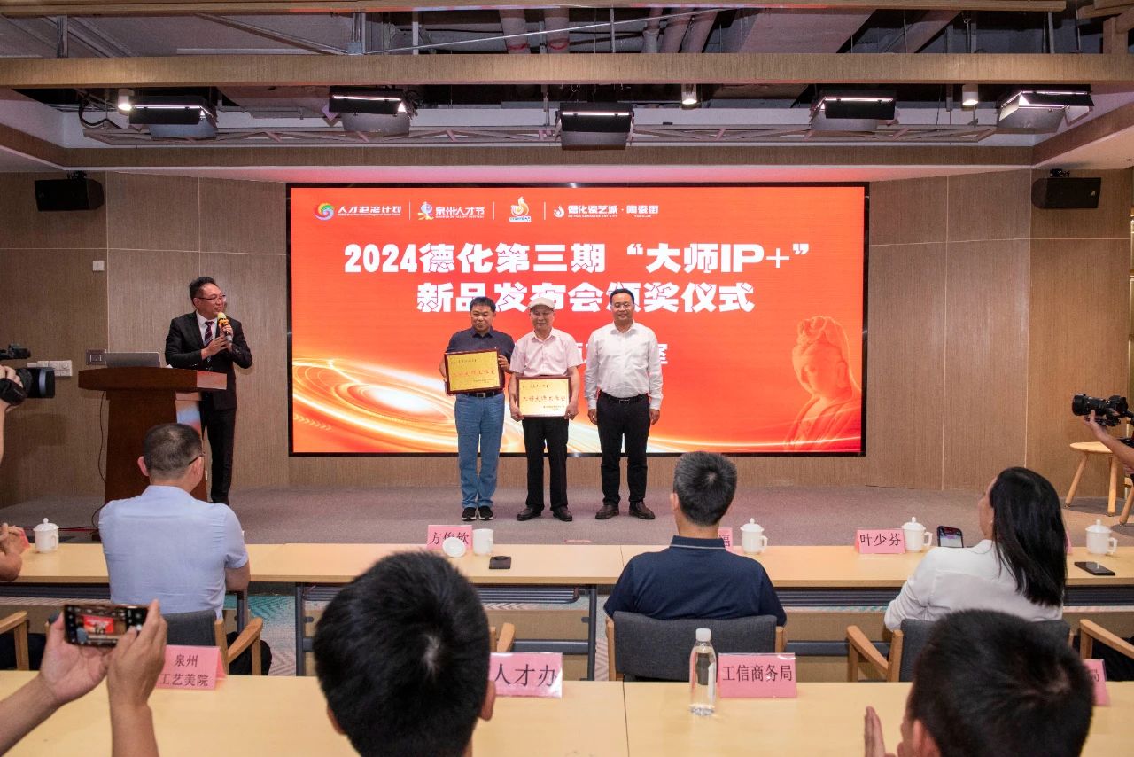 1717732832721874.jpg 1717732832721874.jpg