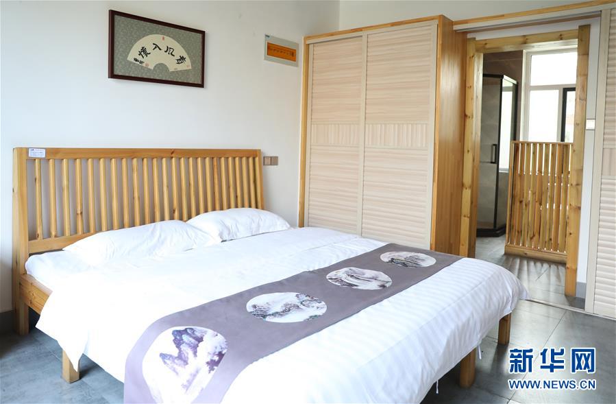 (新華全媒頭條·走向我們的小康生活·圖文互動)(9)“南大荒”變“稻蟹鄉”——資源枯竭型城市盤錦的鄉村振興之路